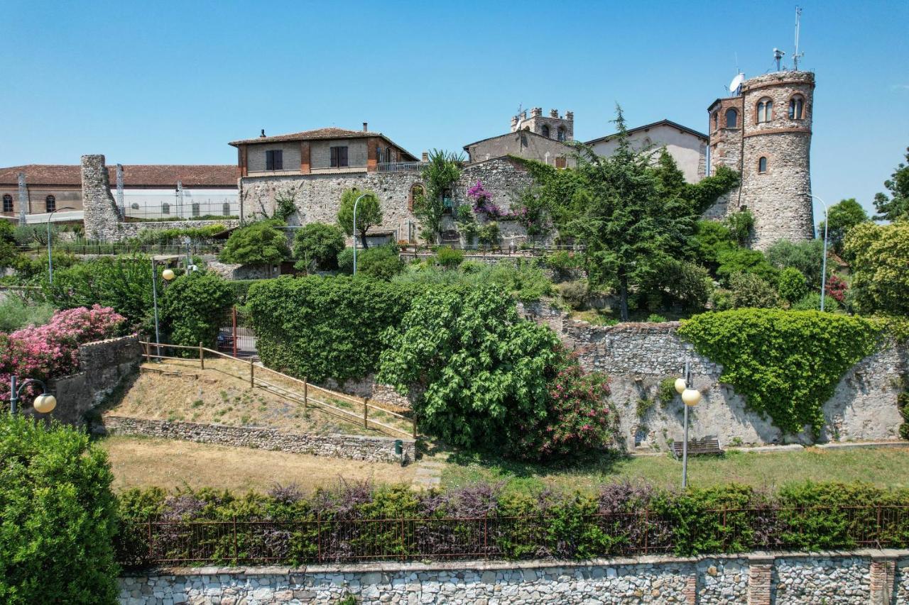 Steps From The - Charme In The Inner Appartement Desenzano del Garda