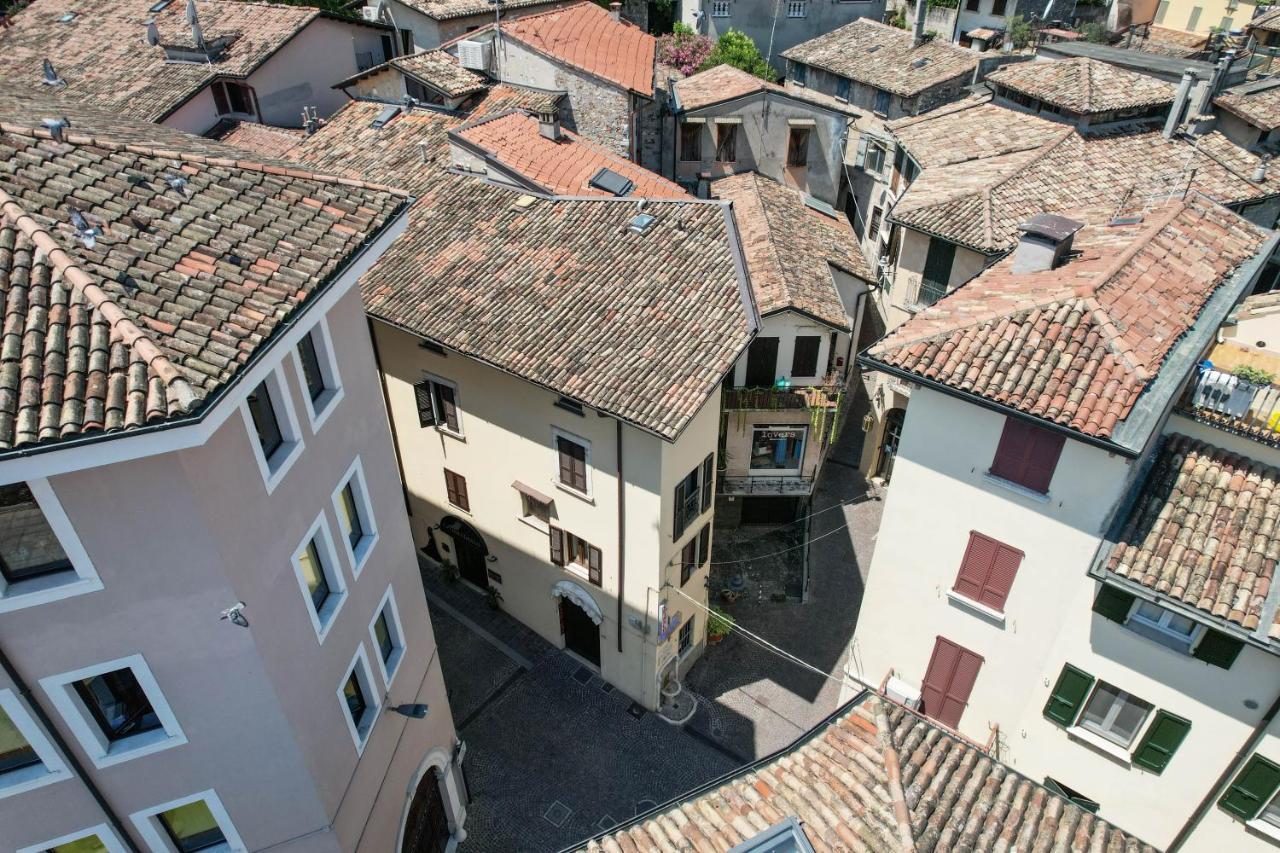 Apartment Steps From The - Charme In The Inner *