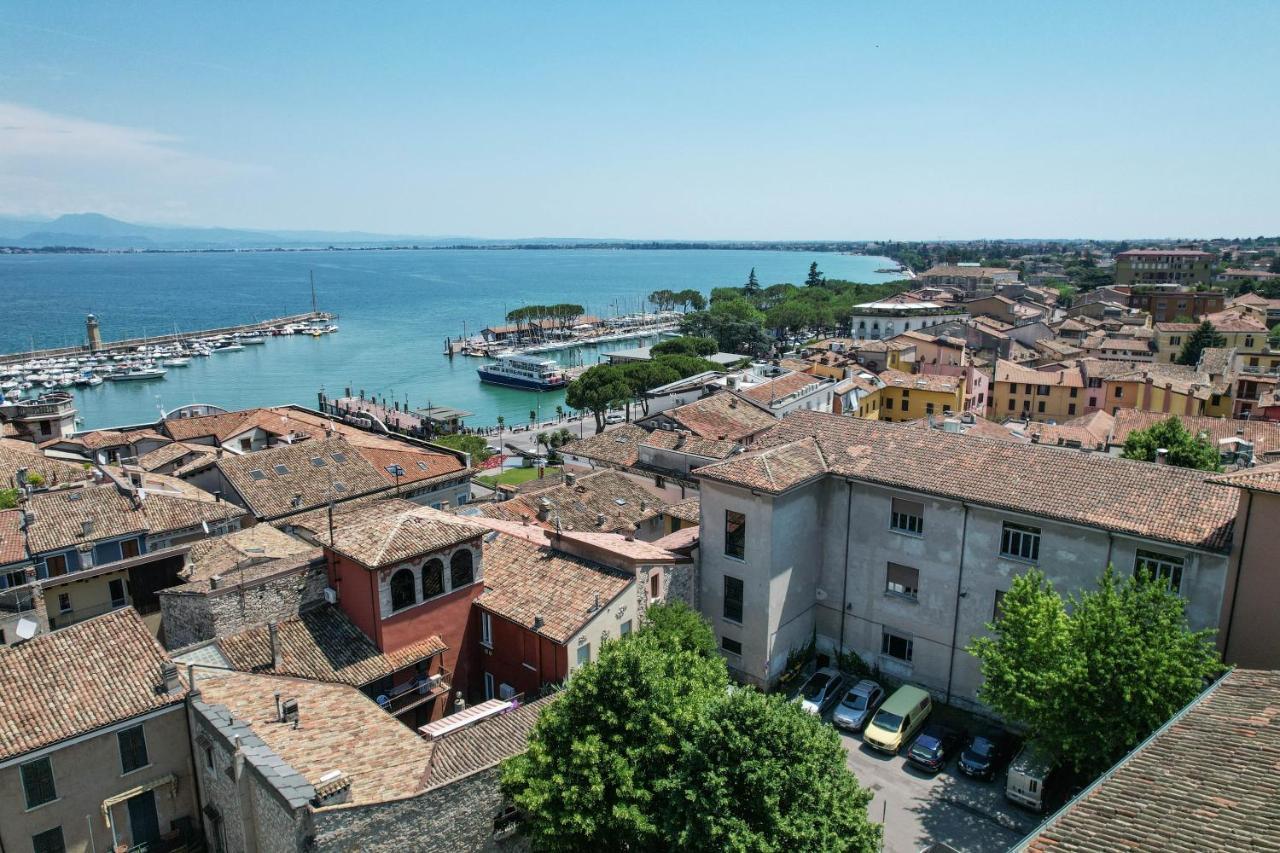 Steps From The - Charme In The Inner Appartement Desenzano del Garda