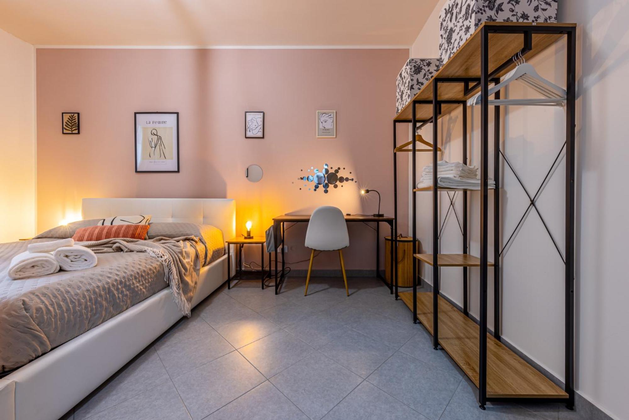 Steps From The - Charme In The Inner Desenzano del Garda
